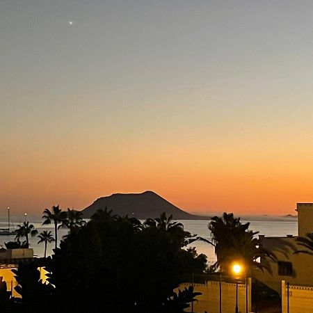 Alojamiento Playa Centro Corralejo 16 Bagian luar foto
